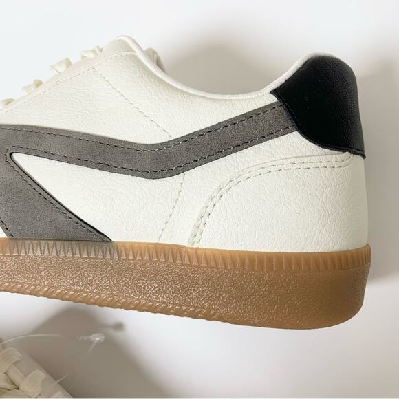 DV by Dolce Vita Grey and White Sneakers Size 8 NEW - Picture 5 of 14